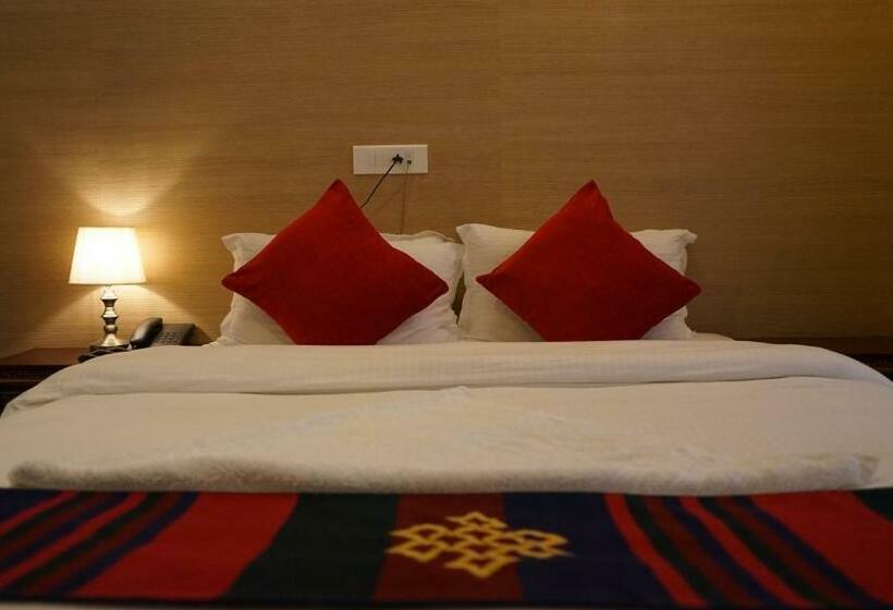 اتاق استاندارد یک نفره, Siddhi Manakamana