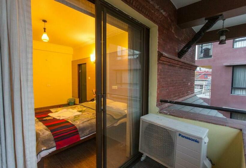 اتاق استاندارد یک نفره, Siddhi Manakamana