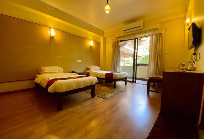 اتاق لوکس, Siddhi Manakamana