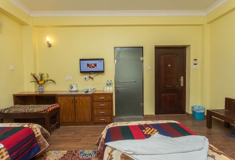 اتاق لوکس, Siddhi Manakamana