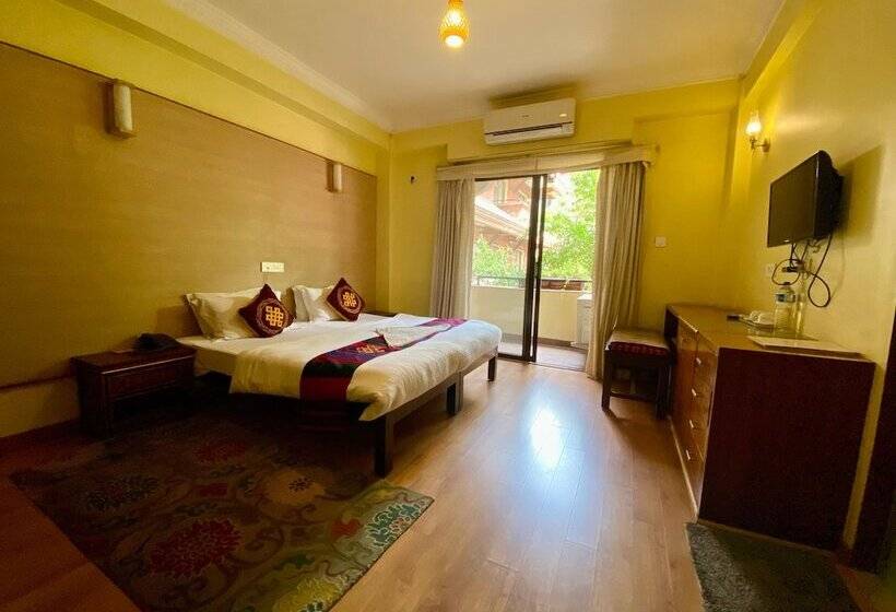 اتاق لوکس, Siddhi Manakamana