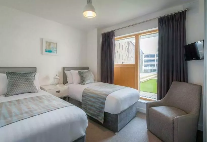 آپارتمان 2 خوابه با چشم‌انداز دریا, Talbot Suites At Stonebridge