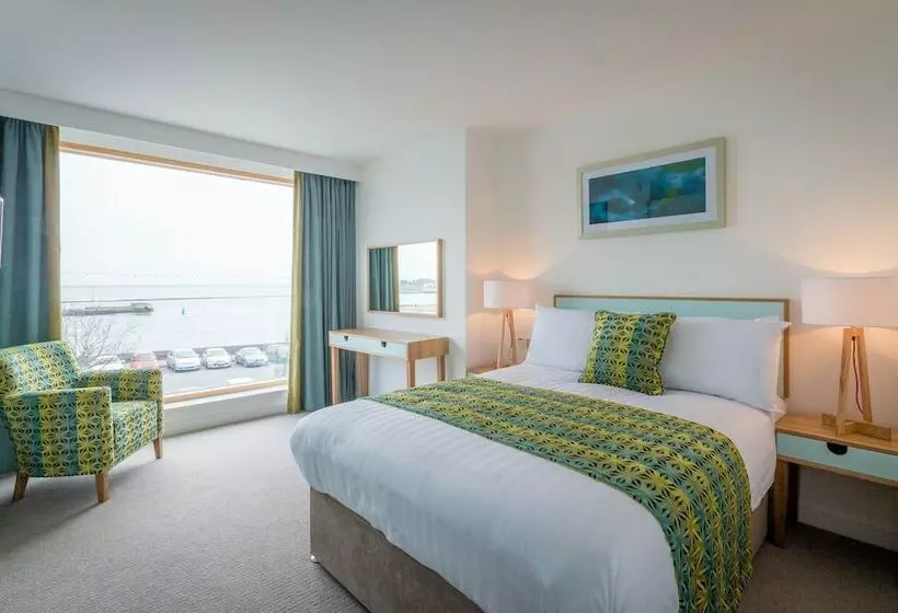 آپارتمان 2 خوابه با چشم‌انداز دریا, Talbot Suites At Stonebridge