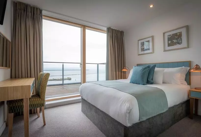 آپارتمان 2 خوابه, Talbot Suites At Stonebridge