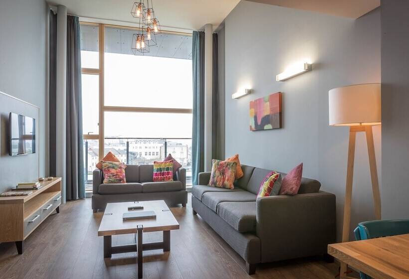 带3个卧室的公寓, Talbot Suites At Stonebridge