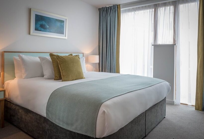 内部两卧公寓, Talbot Suites At Stonebridge