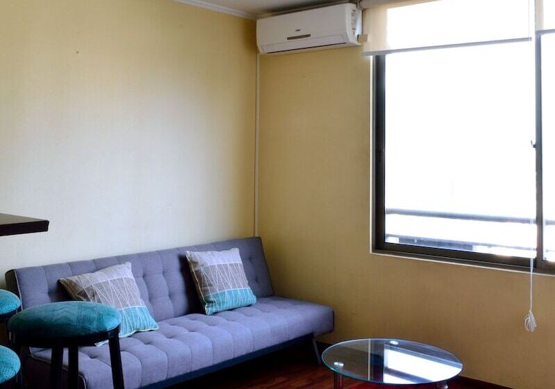 침실 2개 아파트, Santiago Backpackers