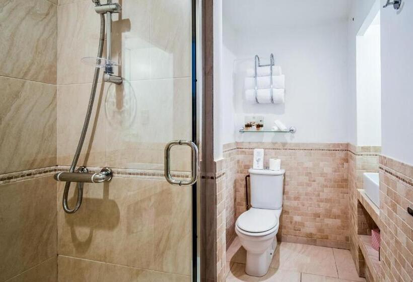 חדר סופריור, No. 21 York