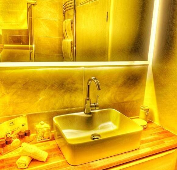 חדר דלוקס, No. 21 York