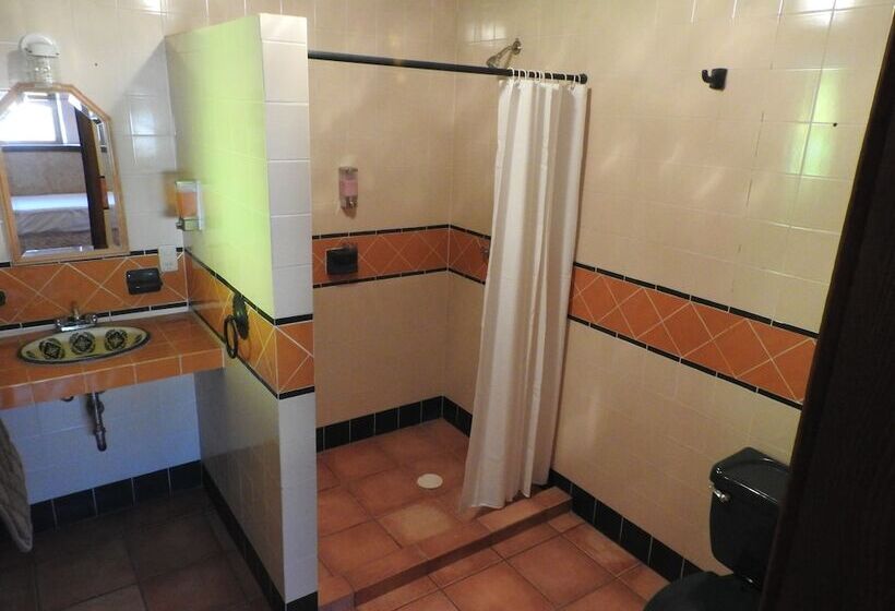 מיטה בחדר משותף, Hostal San Jemo León Hostel