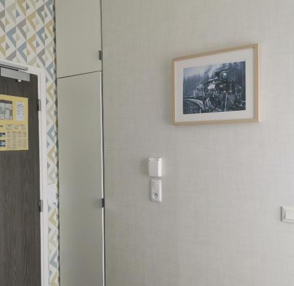 스탠다드 싱글 룸, De La Gare Troyes Centre