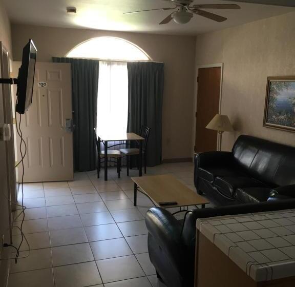 Suíte, Garden Inn And Suites Fresno