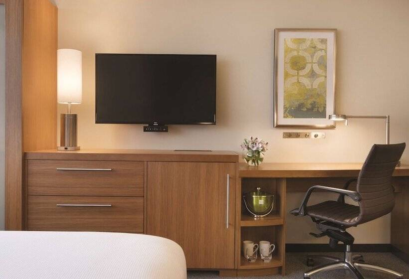 غرفه قياسيه سريرين مزدوجين, Hyatt Place Chicago Ohare Airport