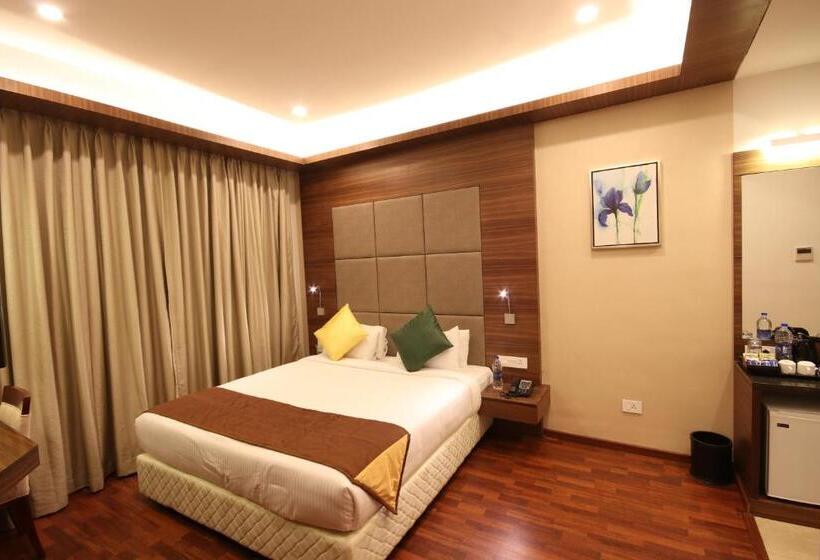 패밀리 스위트, Khanna Fiesta