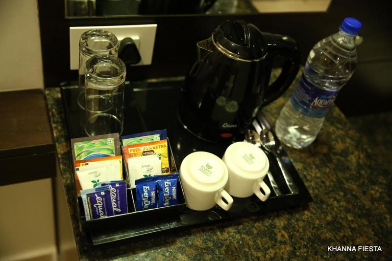 디럭스 룸 킹사이즈 침대, Khanna Fiesta