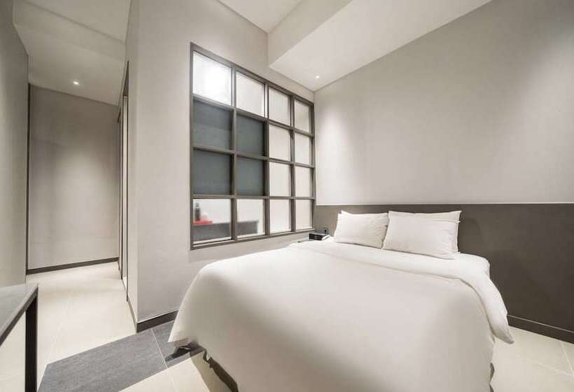 Chambre Standard, Myeongjak