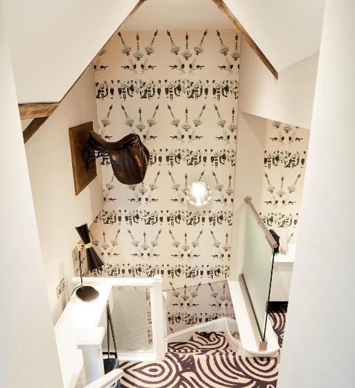 スイート, Oddfellows On The Park