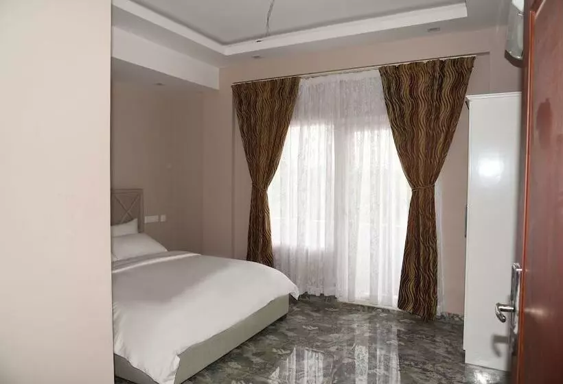 Chambre Deluxe, Reech