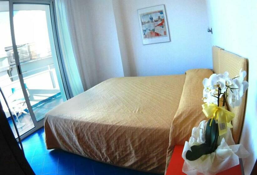 2침실 아파트 측면 바다 전망, Residence Adriatico