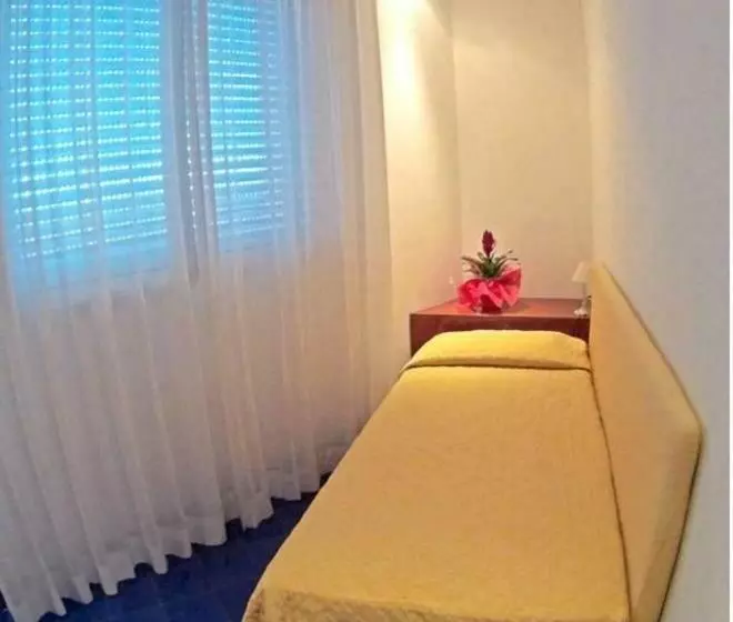 آپارتمان 2 خوابه با بالکن, Residence Adriatico