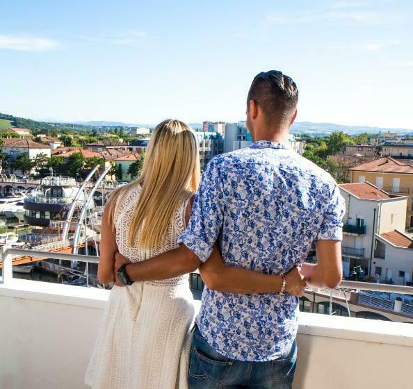 2침실 아파트 측면 바다 전망, Residence Adriatico