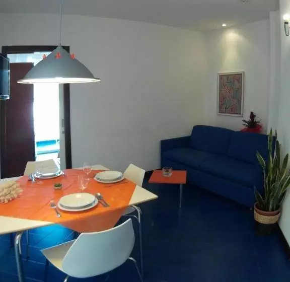 آپارتمان 1 خوابه با چشم‌انداز جانبی دریا, Residence Adriatico