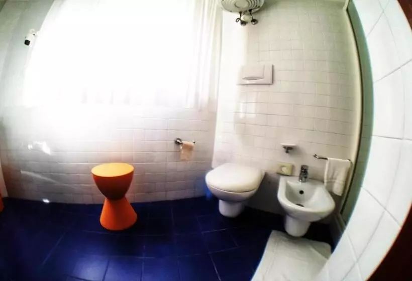 استودیوی استاندارد, Residence Adriatico