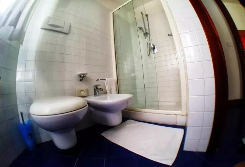 استودیوی استاندارد, Residence Adriatico