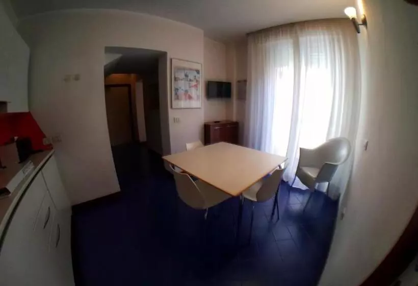 استودیوی استاندارد, Residence Adriatico