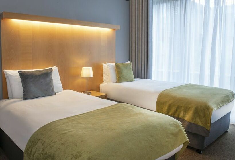 スタンダードルーム, The Jubilee