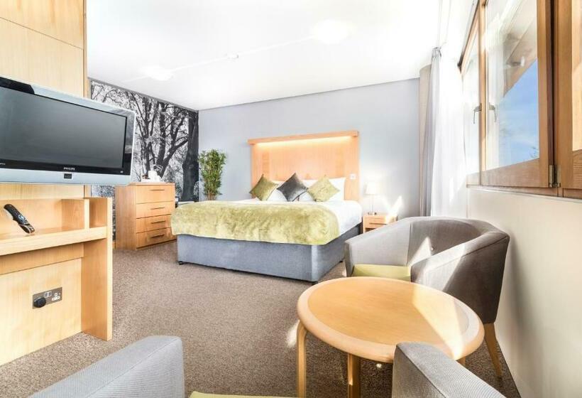 スーペリアールーム, The Jubilee