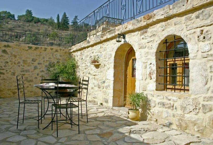 خانه 2 خوابه, Vafes Traditional Stone Houses