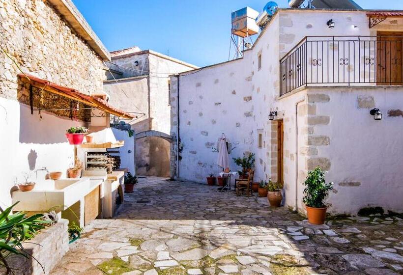 اتاق استاندارد, Vafes Traditional Stone Houses