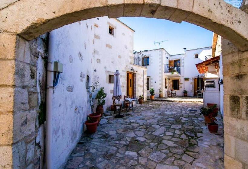 اتاق استاندارد, Vafes Traditional Stone Houses