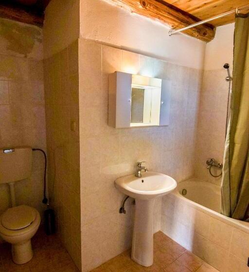 خانه 2 خوابه, Vafes Traditional Stone Houses