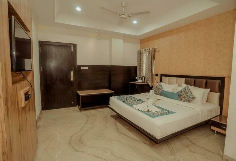 غرفة ديلوكس, Yois