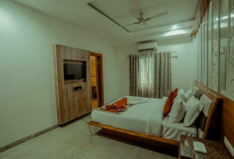 غرفة ديلوكس, Yois