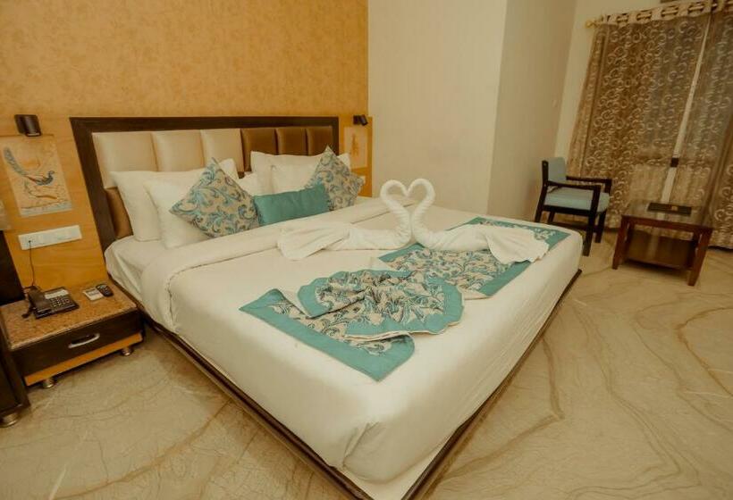 غرفة ديلوكس, Yois