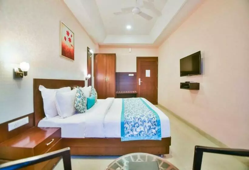 Standard Room, Yois