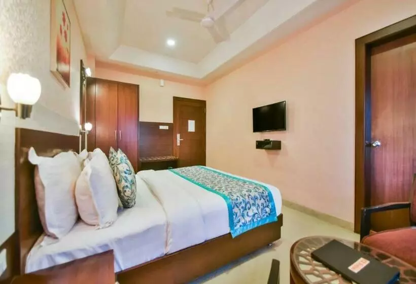 Standard Room, Yois