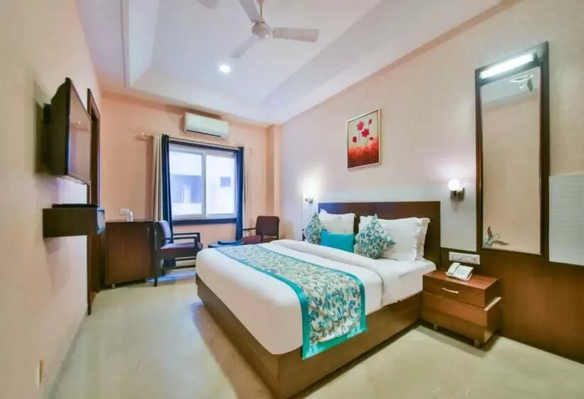 Standard Room, Yois