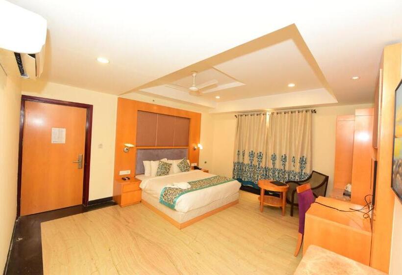 Quarto Deluxe, Yois