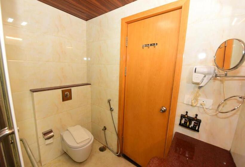 غرفة ديلوكس, Yois