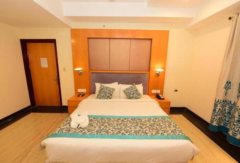 Quarto Deluxe, Yois