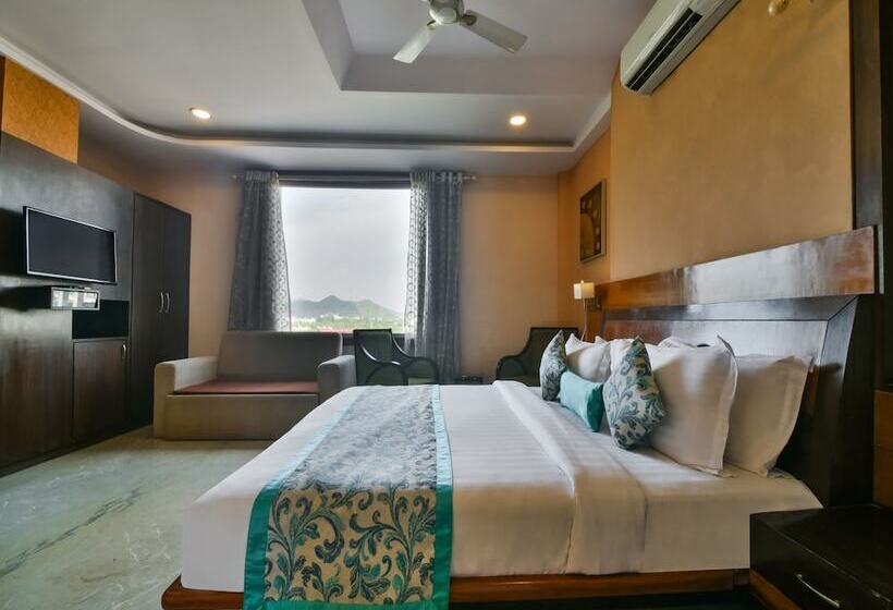 غرفة ديلوكس, Yois