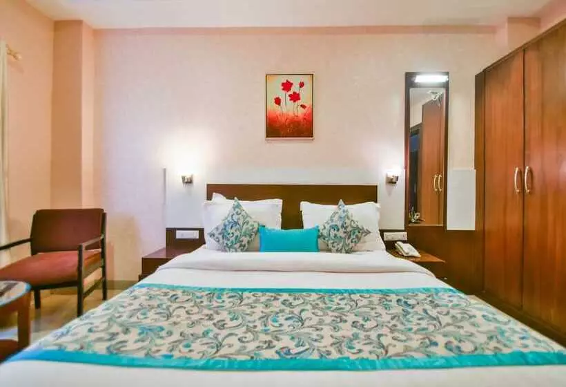 Standard Room, Yois