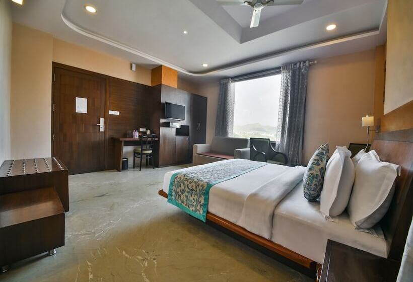 غرفة عائلية, Yois