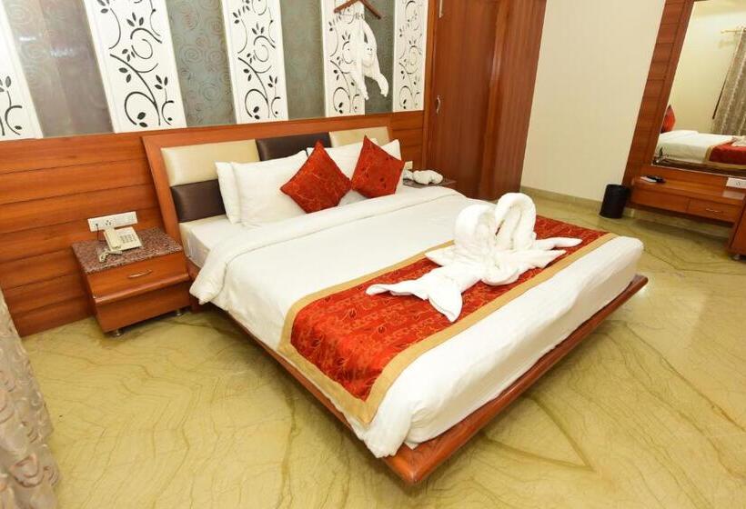 غرفة عائلية, Yois