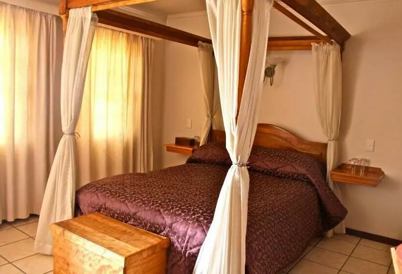 デラックスルーム, Red Mountain House
