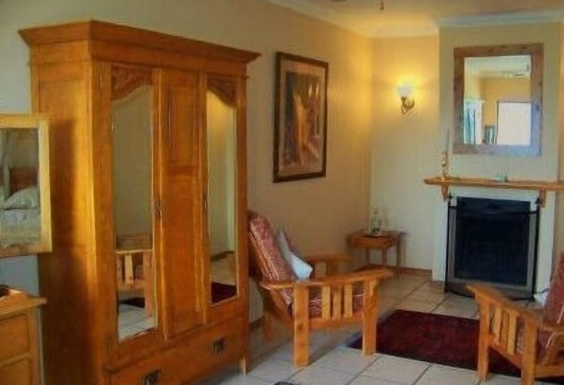 חדר דלוקס, Red Mountain House